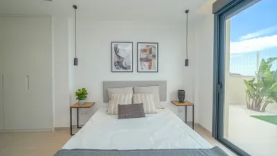 Semi-detached house on Carrer Morella, nº > photo 18