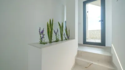 Semi-detached house on Carrer Morella, nº > photo 22