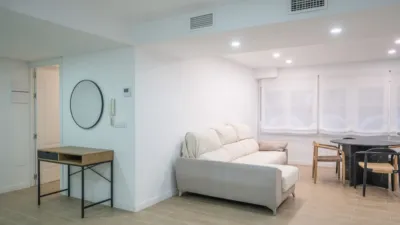 Apartment on Rambla Mendez Nuñez Street, No. photo 20