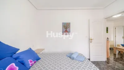 Apartment on Moriones Street, No. > photo 17