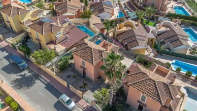 Single-family home on Carrer de Lespígol, nº photo 44