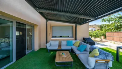Detached house on Carrer de la Democràcia, nº > photo 43