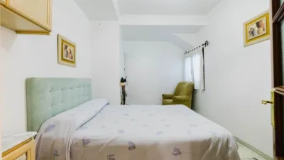 Terraced house on C. Parras, no. photo 20