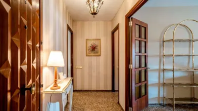 Apartment on Avenida de Alfonso X El Sabio, No. > photo 6