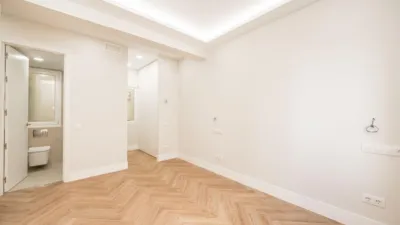 Apartment on Calle C- de Fernán González, No. photo 31