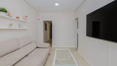 Apartment on Plaza Fernando de Herrera, No. photo 2
