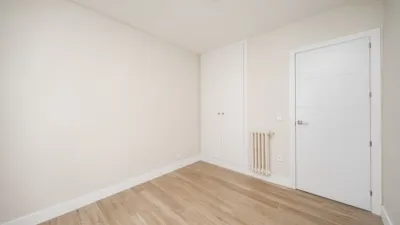 Apartment on Avenida de Bruselas, No. > photo 16