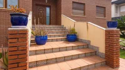 Single-family home on Carrer Llarguer, no. photo 39