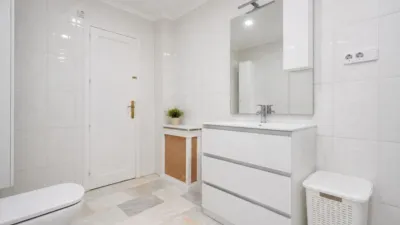 Single-family home on Avenida de las Vegas, No. > photo 12