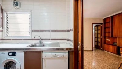 Apartment on Avenida de Alfonso X El Sabio, No. > photo 9