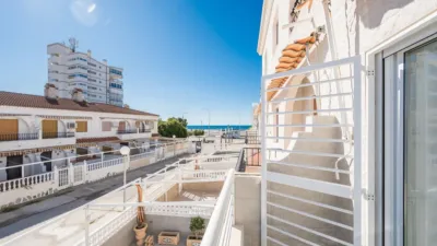 Semi-detached house on Carrer de Biar, nº > photo 17