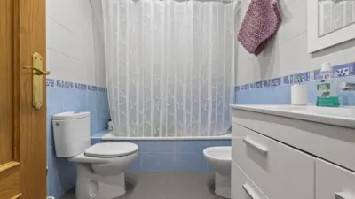 Apartment on Calle de Américo Vespucio, No. > photo 19