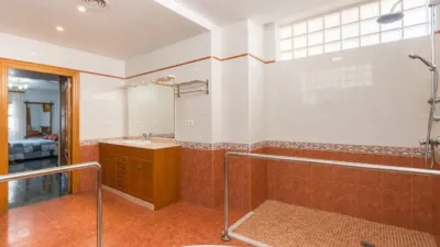 Single-family home on Avenida del Majal Blanco, no. > photo 27