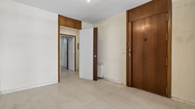 Apartment on Av. de La República Argentina, No. photo 57