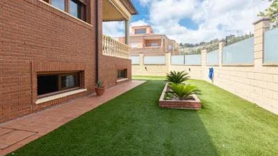 Single-family home on Carrer Llarguer, no. photo 38