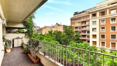 Apartment on C. de Sta. Cruz de Marcenado, nº photo 2