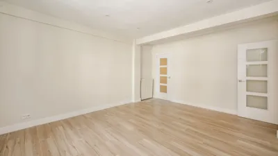 Apartment on Avenida de Bruselas, No. > photo 3