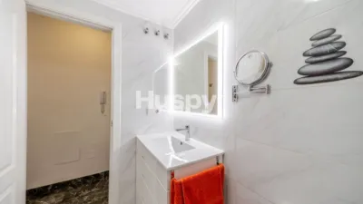 Apartment on Moriones Street, No. > photo 12