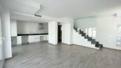 Semi-detached house on Carrer de Xipre, nº photo 5