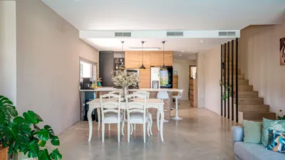 Detached house on Carrer de la Democràcia, nº > photo 9