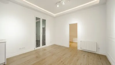 Apartment on Calle de Ibiza, No. > photo 13