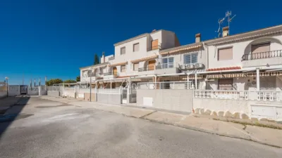 Semi-detached house on Carrer de Biar, nº > photo 27