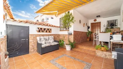 Casa adosada en calle del Sauce, nº > photo 7