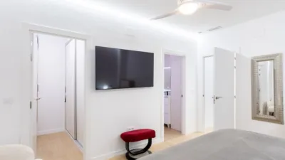 Apartment on Carrer de Dolores Alcaide, No. photo 23