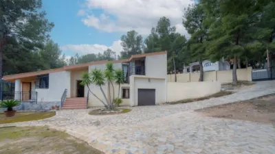 Single-family home on Urbanizacion Bonaire, no. photo 2