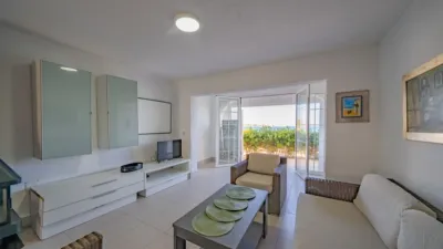 Semi-detached house on Carrer de les Violetes, No. > photo 6