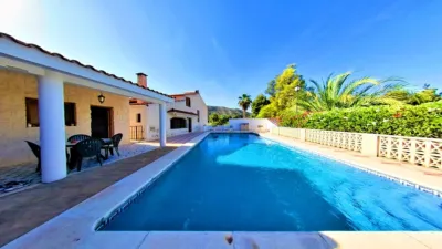 Single-family home on Carrer Peña del Sol, nº photo 2