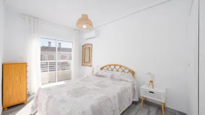 Semi-detached house on Carrer de Biar, nº > photo 15