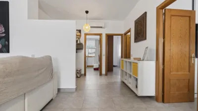 Apartment on Calle de Américo Vespucio, No. > photo 4