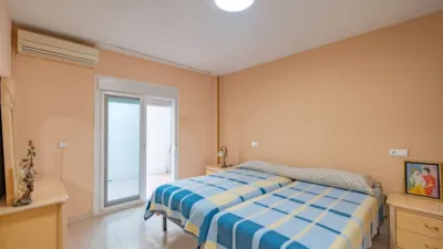 Apartment on Carrer de San Carlos, nº > photo 19