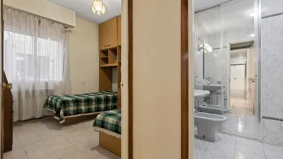Apartment on Av. de La República Argentina, No. photo 53