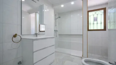 Single-family home on Avenida de las Vegas, No. > photo 17