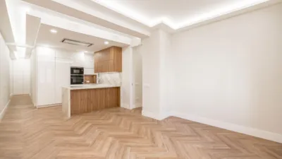 Apartment on Calle C- de Fernán González, No. photo 9
