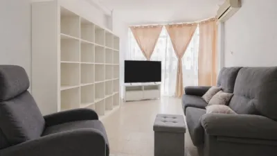 Apartment on Bda. Villegas Street, No. photo 2