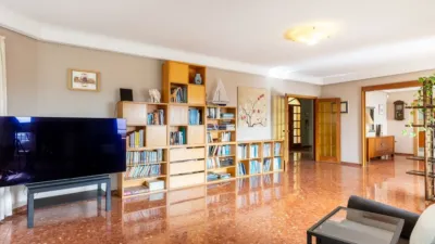 Single-family home on street >Urbanización Bosque U14, nº > photo 6
