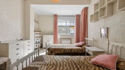 Apartment on Av. de La República Argentina, No. photo 51
