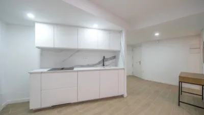 Apartment on Rambla Mendez Nuñez Street, No. photo 17