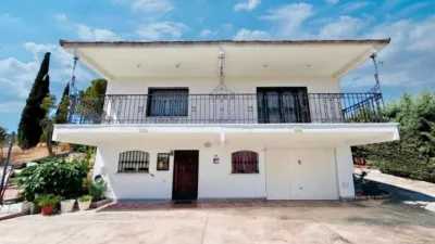Single-family home on Avenida de las Vegas, No. > photo 2