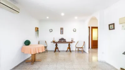 Single-family home on Plaça Poligono N-61.R, No. photo 8