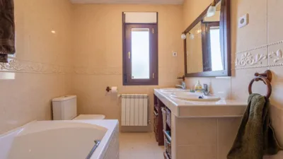Single-family home in Camping Valdemorillo photo 16