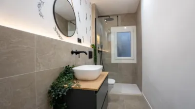Flat on Carrer de Leconomia, No. photo 18