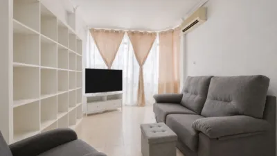 Apartment on Bda. Villegas Street, No. photo 3