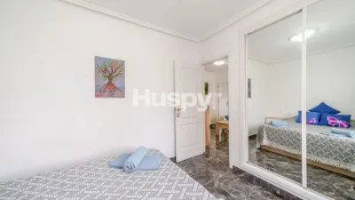 Apartment on Moriones Street, No. > photo 16