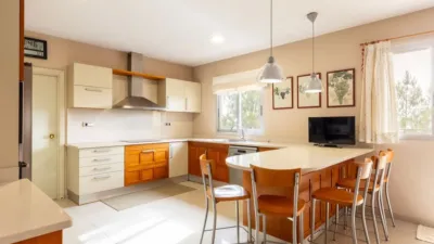 Single-family home on street >Urbanización Bosque U14, nº > photo 13