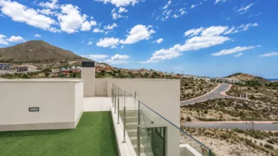 Semi-detached house on Carrer Morella, nº > photo 40
