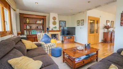Single-family home on Carrer Serra de la Grana, no. > photo 4